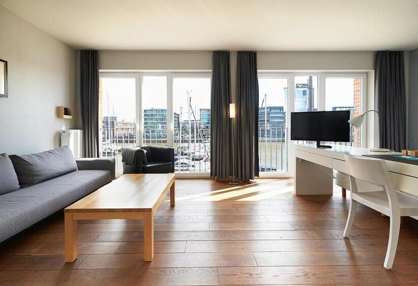 سوییت جونیور, Imjaich Boardinghouse Bremerhaven
