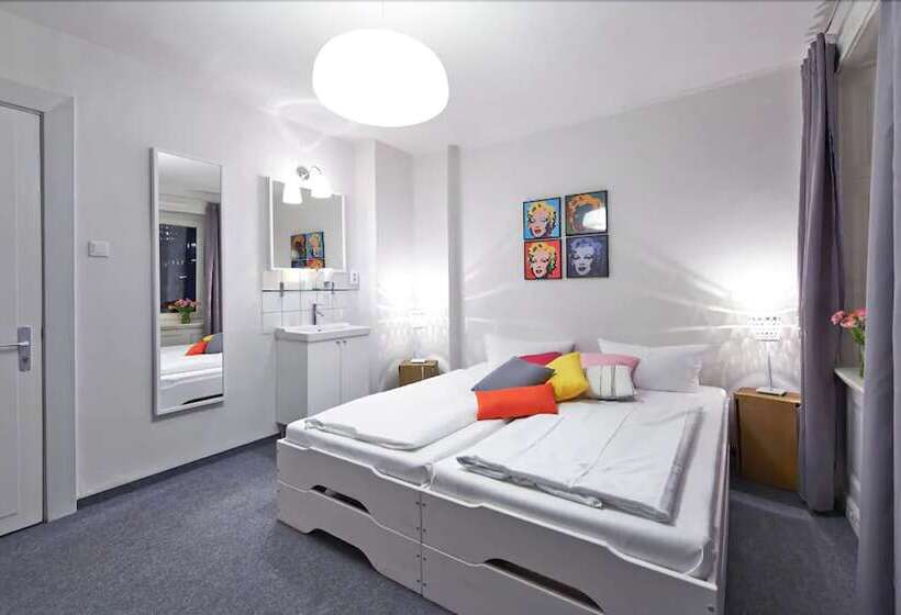 اتاق استاندارد سه تخته با سرویس بهداشتی مشترک, Pyjama Park St Pauli Hotel Und Hostel