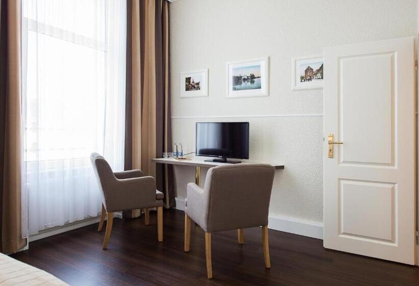 اتاق استاندارد, Stralsund