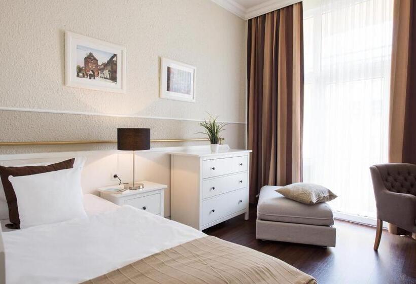 اتاق استاندارد یک نفره, Stralsund
