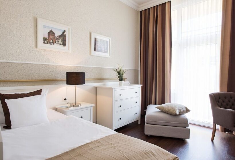 اتاق استاندارد یک نفره, Stralsund
