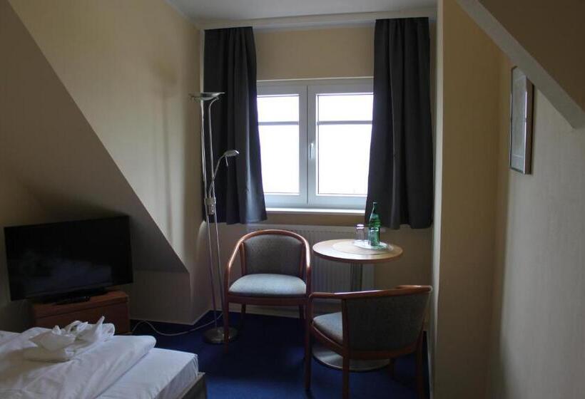 اتاق استاندارد یک نفره با چشم‌انداز دریا, Kur  Und Ferienhotel Sanddorn