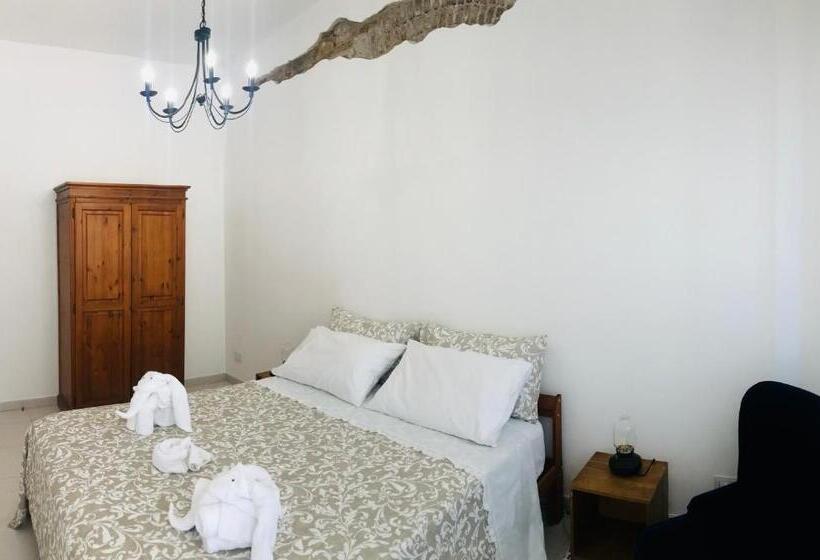 اتاق استاندارد, Vecchia Paradiso   A Un Passo Dal Mare