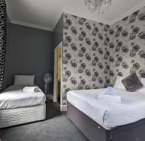 اتاق کلاسیک سه تخته, Blue Keys Hotel Southampton