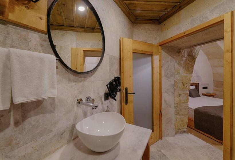 اتاق لوکس, Concept Cave Suites