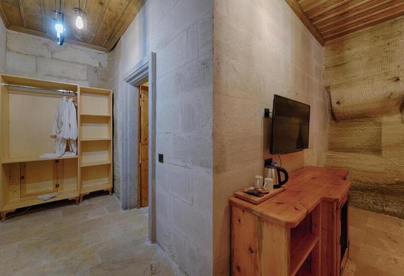 سوییت, Concept Cave Suites