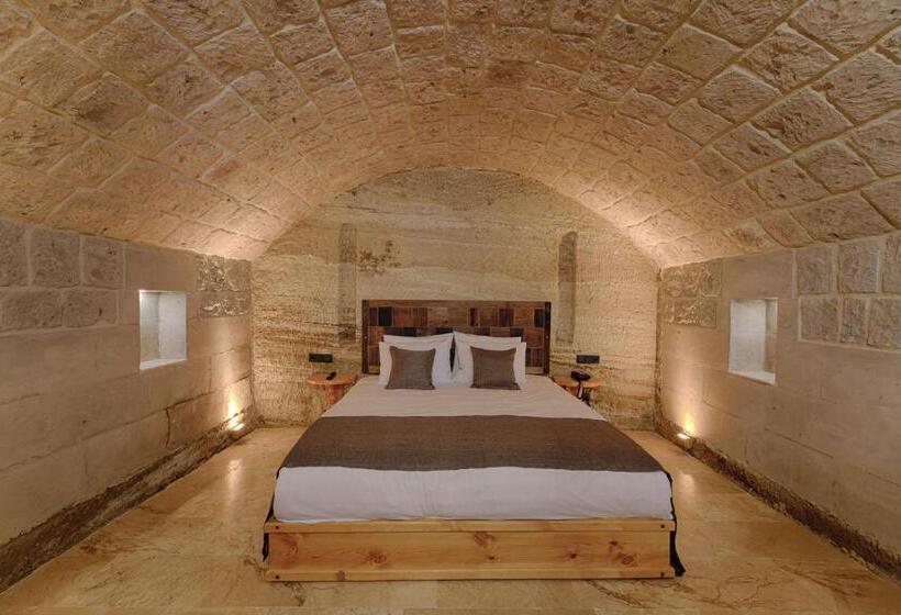 سوییت, Concept Cave Suites