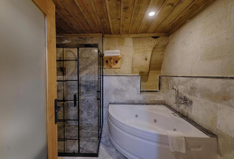 سوییت, Concept Cave Suites