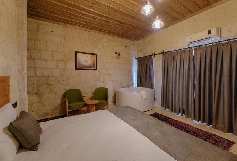 سوییت سوپریور, Concept Cave Suites