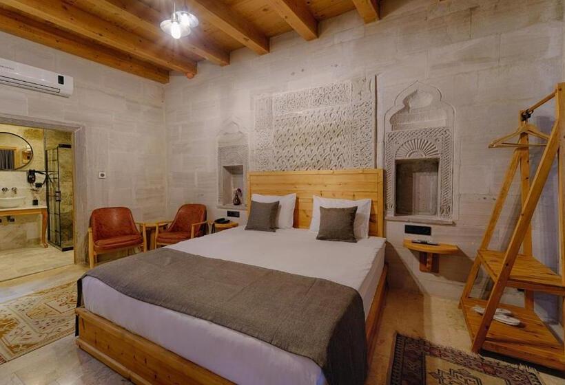 Suite with Terrace, Concept Cave Suites