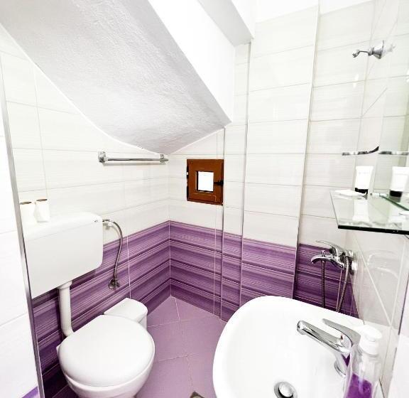 اتاق استاندارد با چشم‌انداز دریا, Ionian View B&b