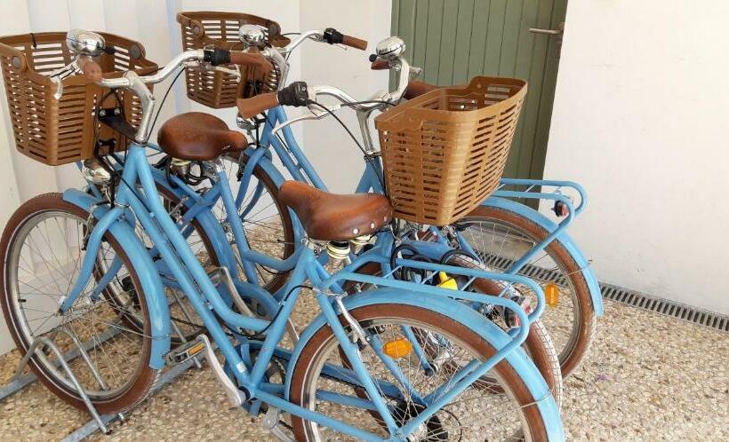 اتاق استاندارد با تراس, Le Clos Des Fantaisies