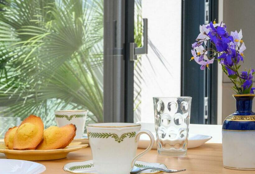 اتاق استاندارد با تراس, Le Clos Des Fantaisies