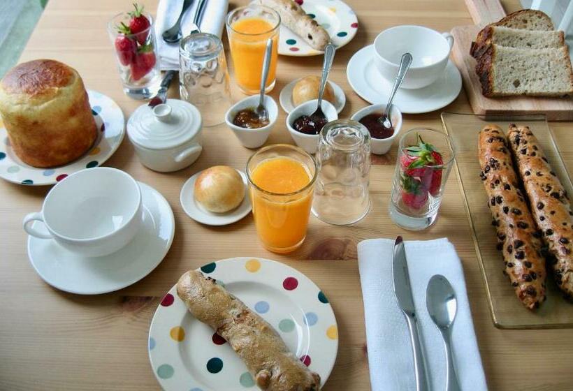 اتاق استاندارد با تراس, Le Clos Des Fantaisies