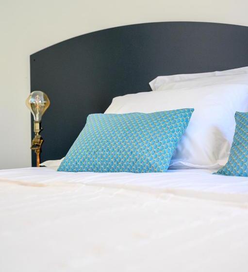 Standard Triple Room with Terrace, Le Clos Des Fantaisies