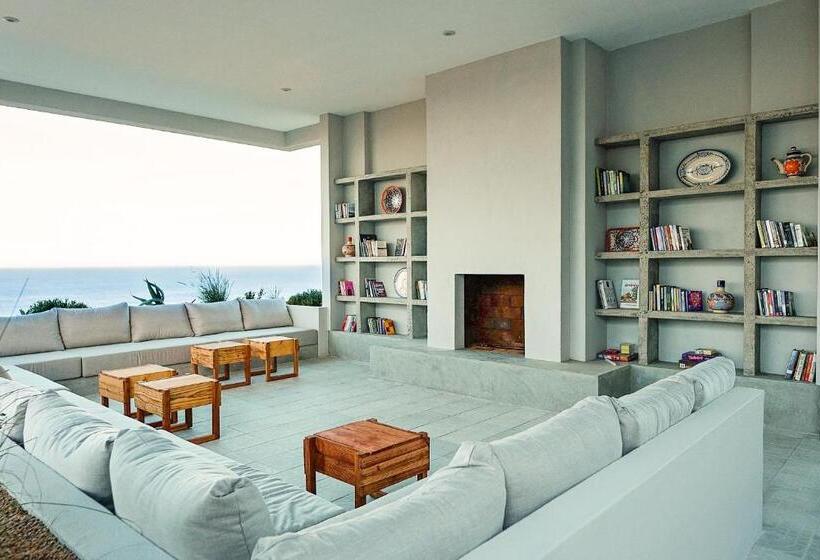 استودیوی استاندارد با چشم‌انداز دریا, Topia Retreat   Surf Suite Sur