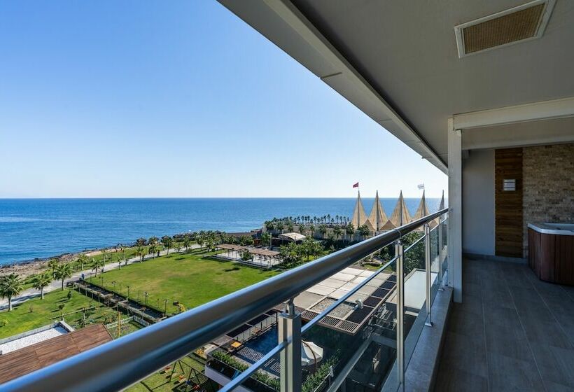 اتاق خانوادگی, Adenya Hotel & Resort