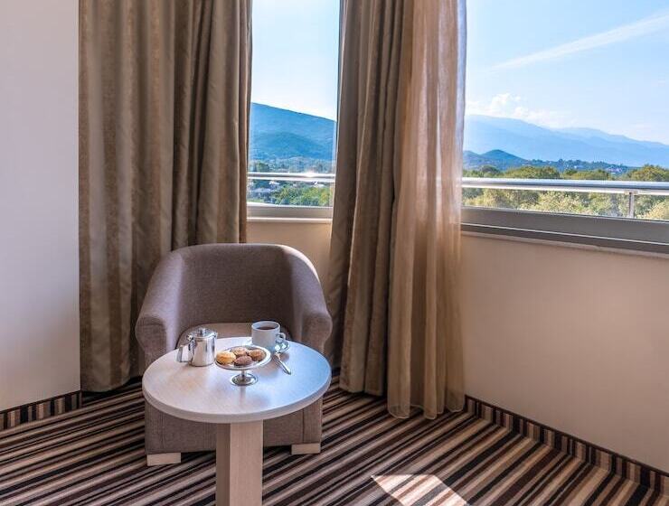 套房, Cronwell Platamon Resort