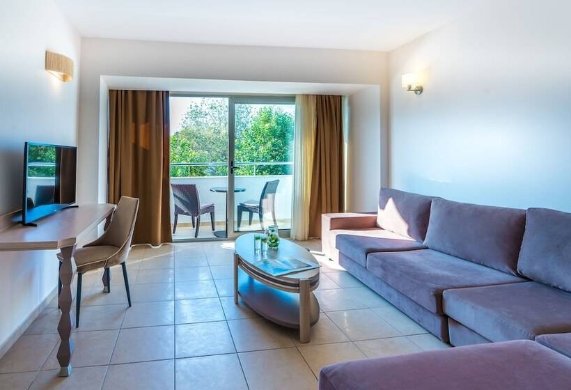 小型套房, Cronwell Platamon Resort