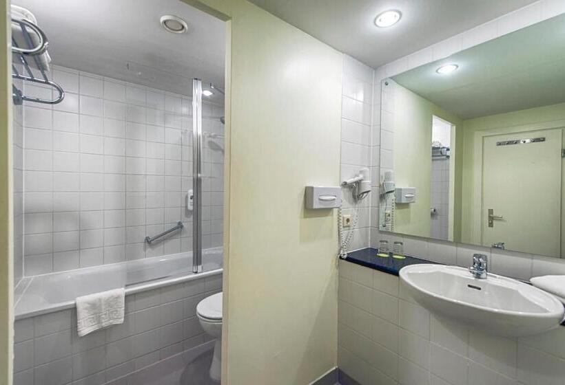 Standard studio with lake view, Ahorn Seehotel Templin