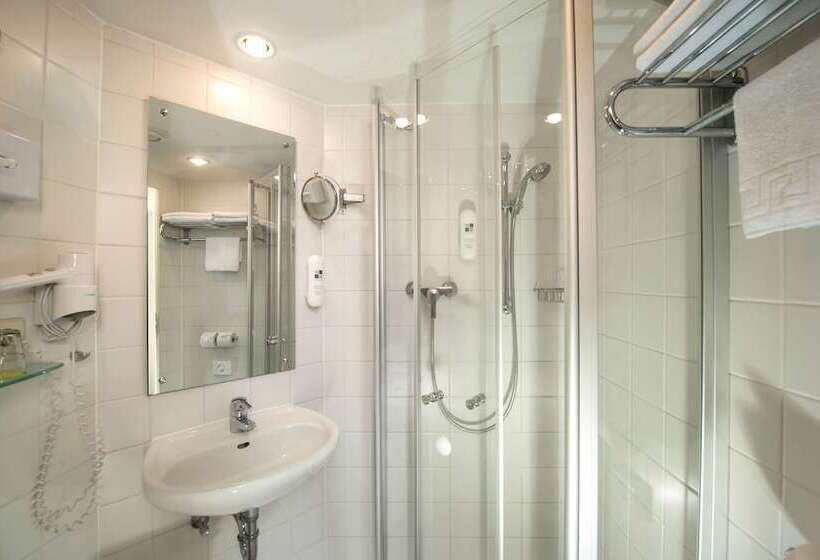 اتاق کلاسیک, Ahorn Seehotel Templin