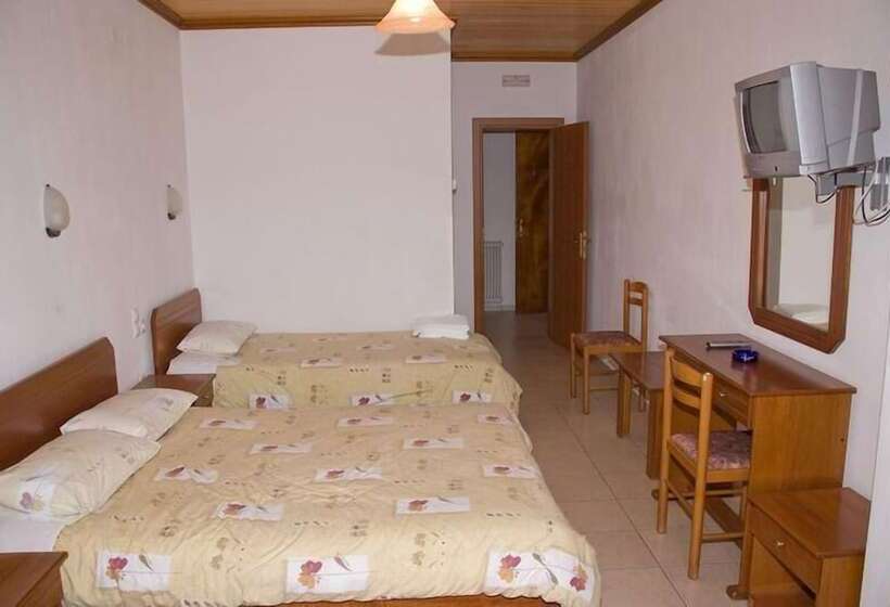 اتاق استاندارد چهار تخته, Guesthouse Arsenis