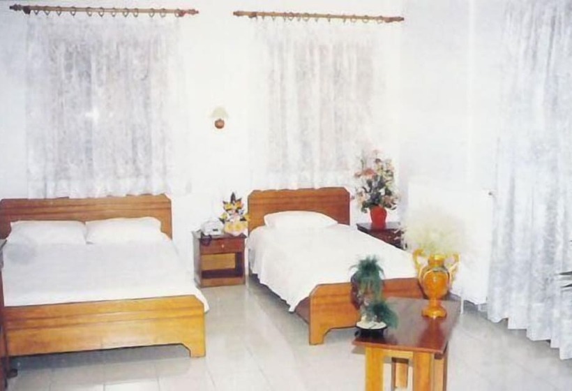 اتاق استاندارد چهار تخته, Guesthouse Arsenis