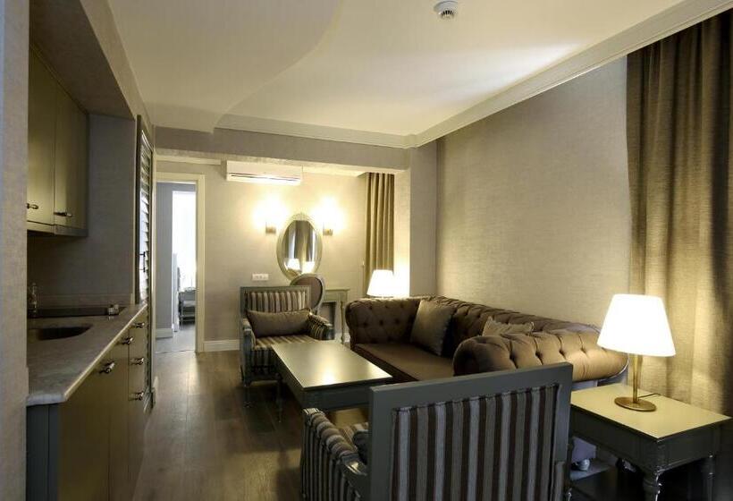 سوئیت 2 خوابه, The Pinehill Hotel & Suites