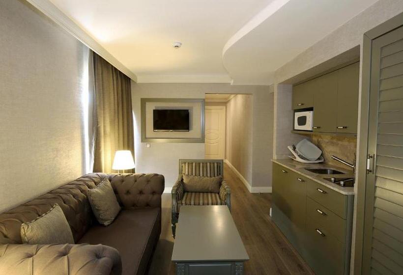 سوئیت 2 خوابه, The Pinehill Hotel & Suites