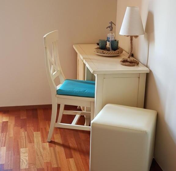 Standard Room with Balcony, Hullám Villa B&b