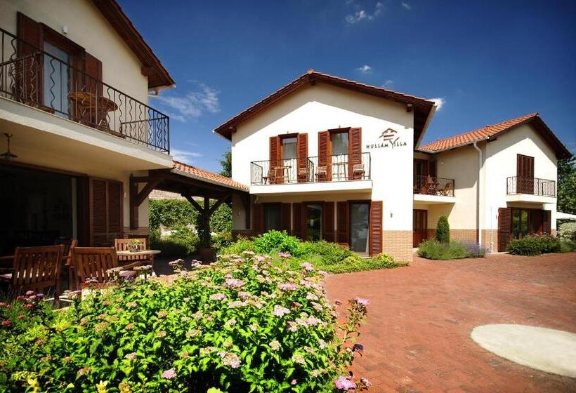 Standard Room with Balcony, Hullám Villa B&b