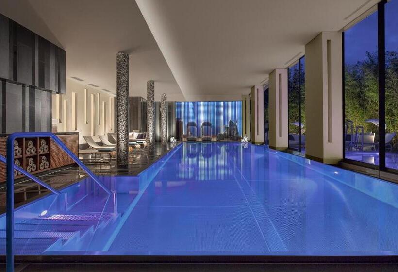 エクゼクティブルーム, Royal Savoy Hotel & Spa