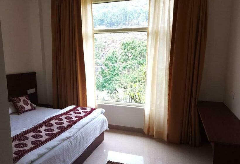 家庭山景房, Harela Inn