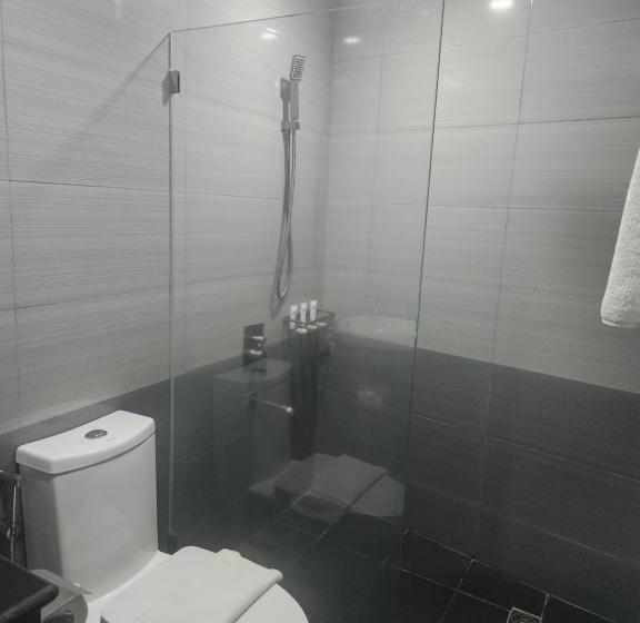 اتاق استاندارد سه نفره, Herencia 625