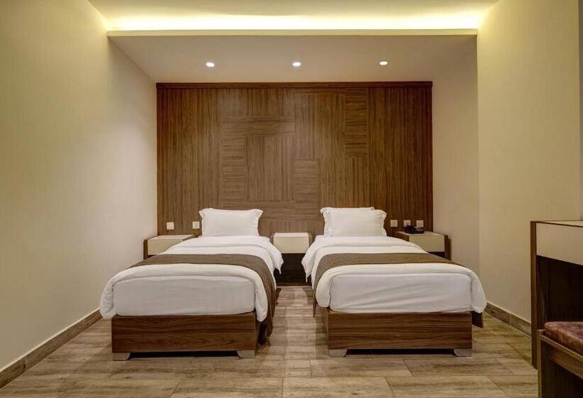 اتاق اکونومی, Luciana Hotel By Bratus