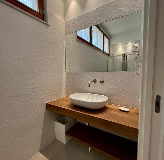 اتاق سوپریور چهار تخته, B&b Le Magnolie