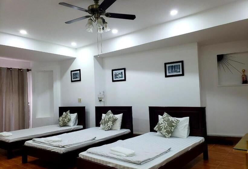 ویلای 1 خوابه با چشم‌انداز باغ, Golden Star Villa Hue