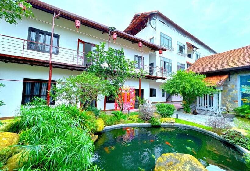 اتاق لوکس خانوادگی, Golden Star Villa Hue