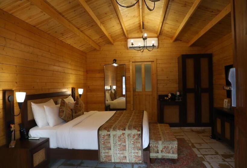 小室, Canary Islands Resort & Spa
