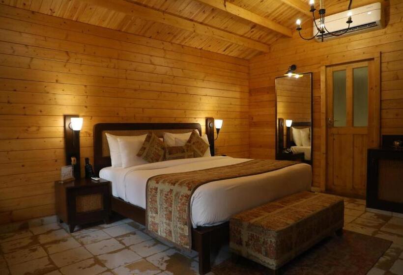 小室, Canary Islands Resort & Spa