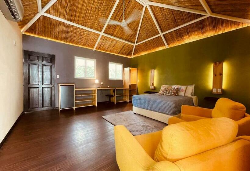 سوییت لوکس, Grand Park Manuel Antonio   Adults Only
