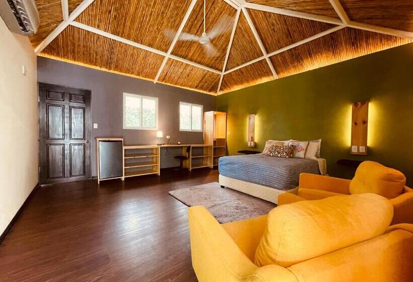 سوییت لوکس, Grand Park Manuel Antonio   Adults Only