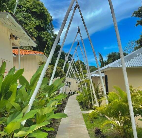 بانگلوی لوکس, Grand Park Manuel Antonio   Adults Only