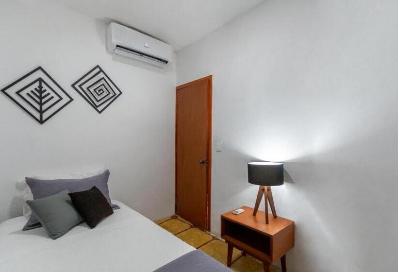 اتاق استاندارد یک نفره, Mérida 62