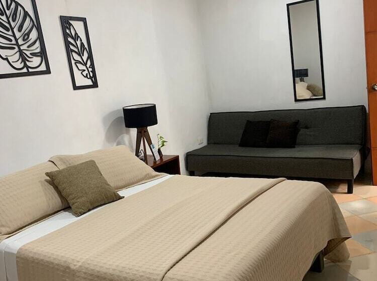 اتاق لوکس, Mérida 62