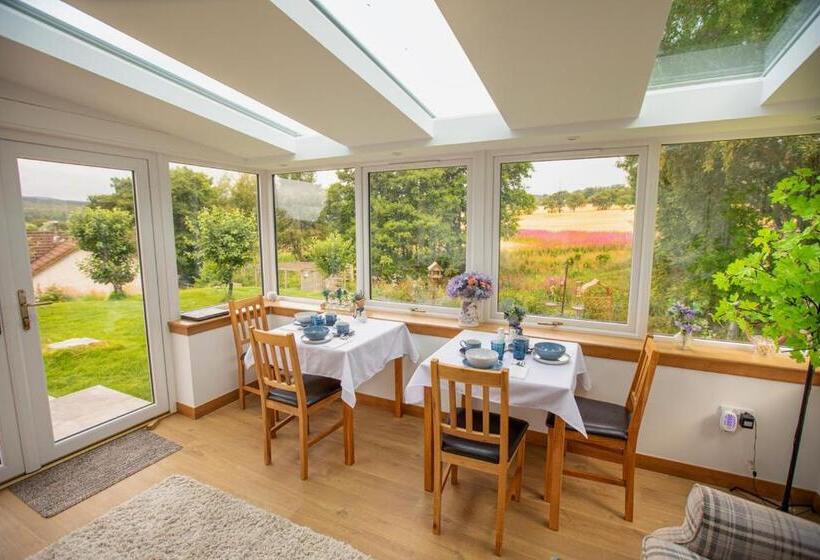 اتاق استاندارد, Cuillich Mill Bed And Breakfast In The Highlands