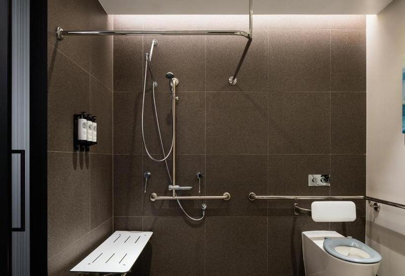 اتاق دلوکس مخصوص معلولین, The Langham, Gold Coast And Jewel Residences