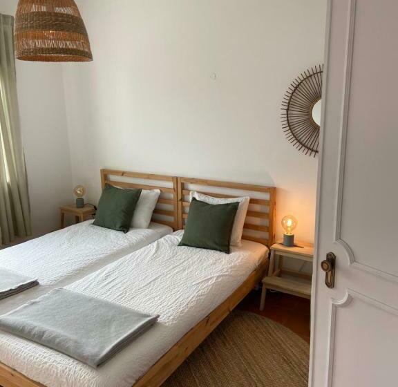 اتاق استاندارد با سرویس بهداشتی مشترک, Guesthouse Releash Aljezur