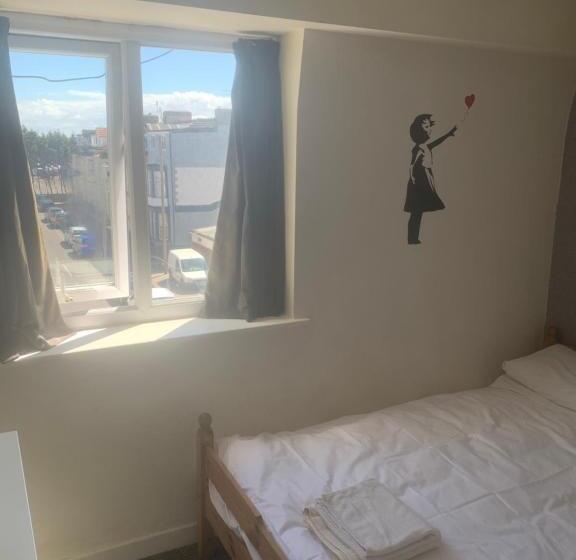 اتاق استاندارد, The New Macleods Guest House
