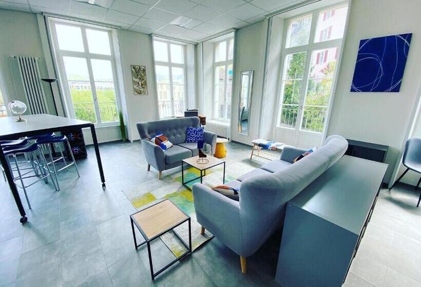 带1个卧室的豪华别墅, The 5 Continents   All 3 Floors By Stay Swiss
